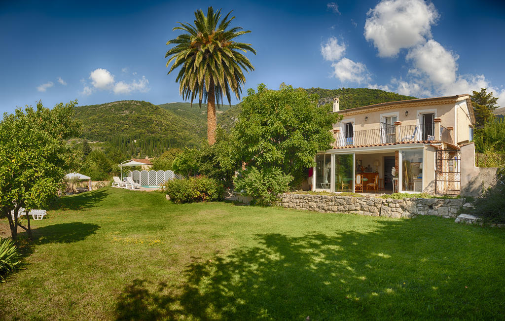 Mas Des Kardouons Bed & Breakfast Tourrettes-sur-Loup Dış mekan fotoğraf